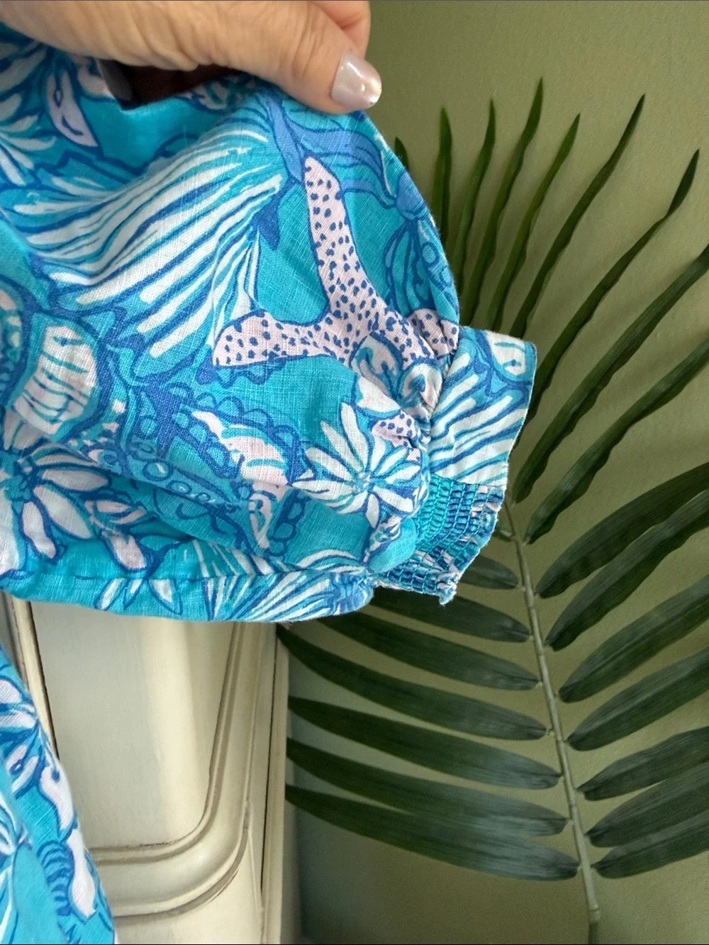 Lilly Pulitzer MiaLeigh elbow length linen top size 2